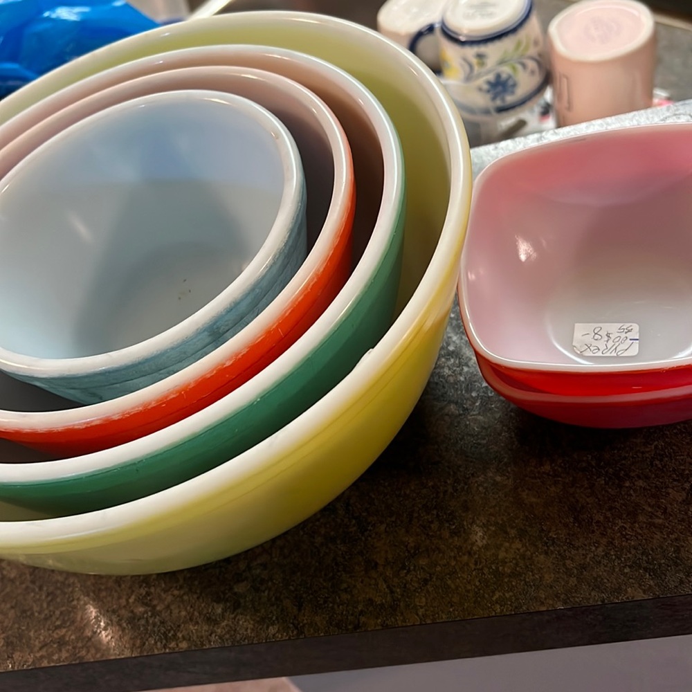 Primary color Pyrex with two additional small Pyrex bowls